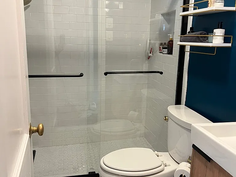 main floor full bath