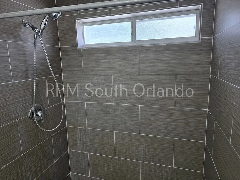 1732 Brook Hollow Dr — Photo 11