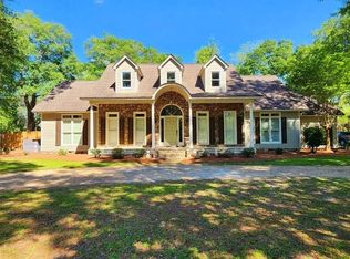 115 Camelot Ct, Fitzgerald, GA 31750