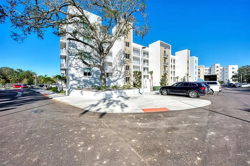 1703 N Tamiami Trl #B307
