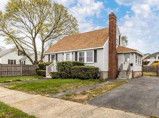 8 Memorial Dr, Salem, MA 01970