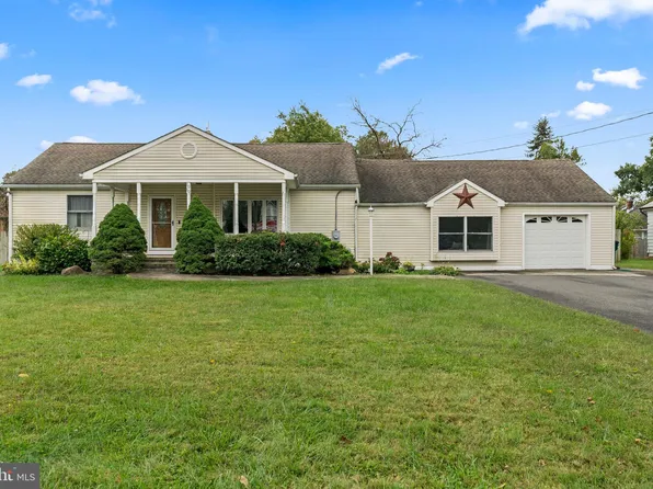 1010 Woodlane Rd, Eastampton, NJ 08060