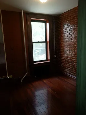 Rented by Allen Harris, LREB | media 8