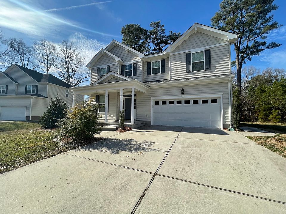 1st image of 525 Gills Pl