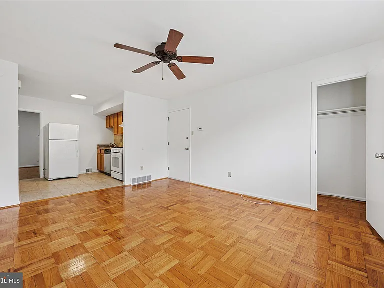 348 Ripka St #2 — Photo 11