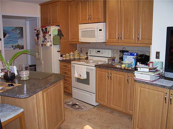 3rd image of 8832 NW 150th St