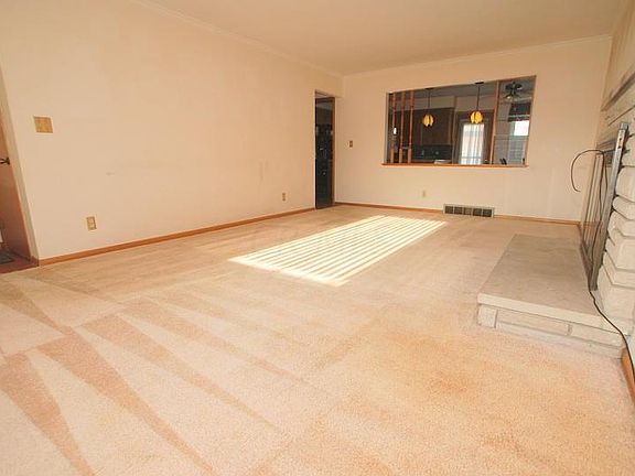5th image of 927 Norris Dr