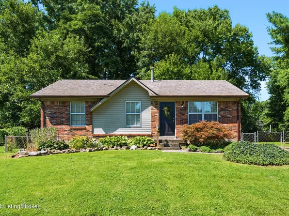 3602 Rolling Stone Ct, Louisville, KY 40229