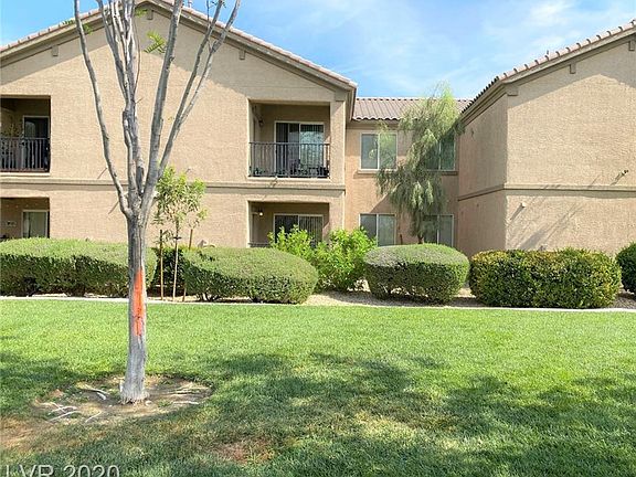 3rd image of 4720 Apulia Dr Unit 102