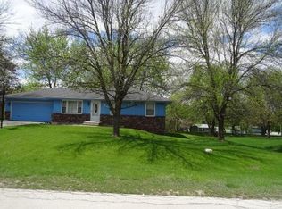 6152 Walnut Grove Rd, Loves Park, IL 61111