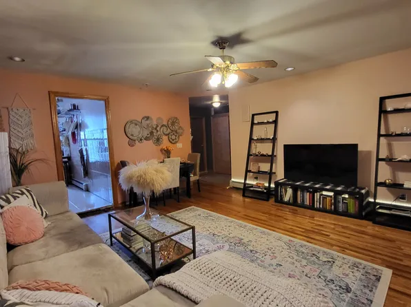 624 5th Avenue image 1 of 9