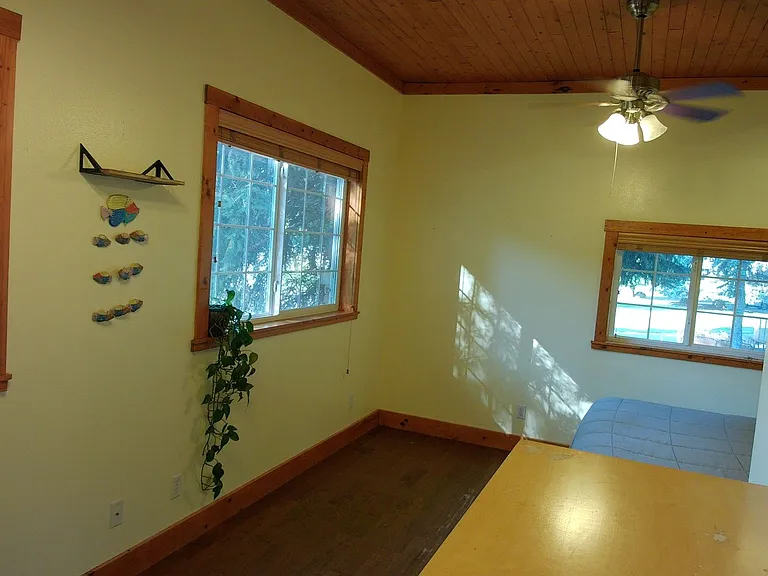 996 Thrushwood Dr — Photo 22