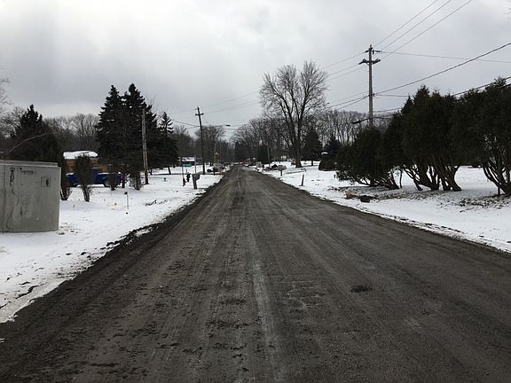 4th image of 7065 Seven Hills Blvd