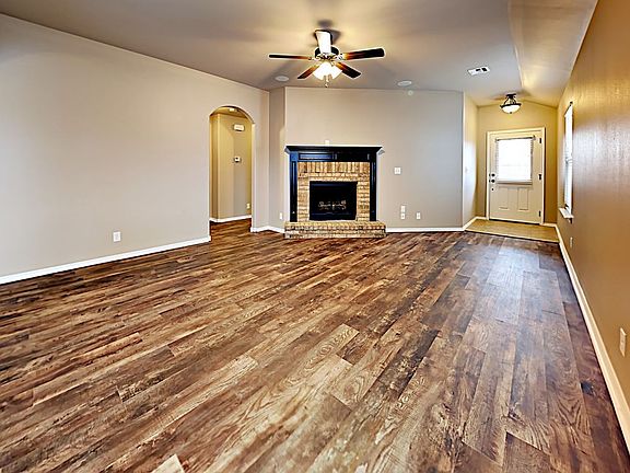 3rd image of 11007 N 117th Pl E