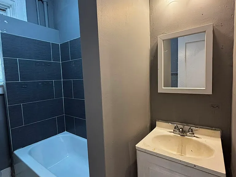 713 Arlington Ave #5C — Photo 6