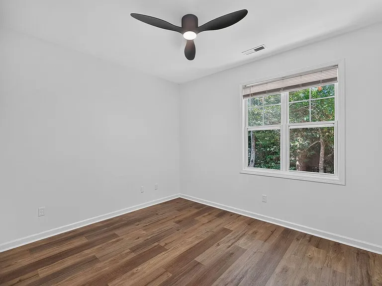 993 Downey Branch Ln — Photo 14