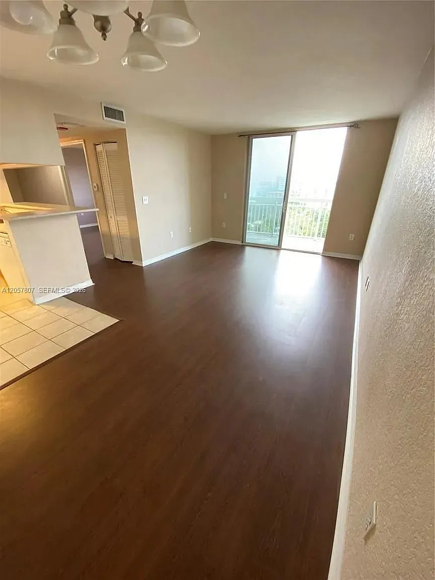 Seybold Pointe Condo — Photo 4