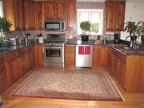 Cherry Cabinets & Granite
