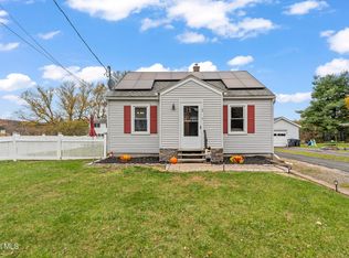 20 Fairview Ave, Nassau, NY 12123