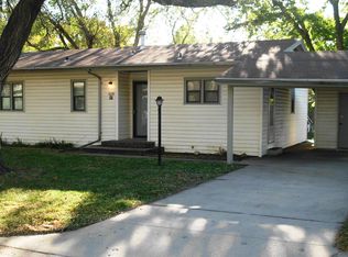 6616 SW Shadyvale Ln, Topeka, KS 66619