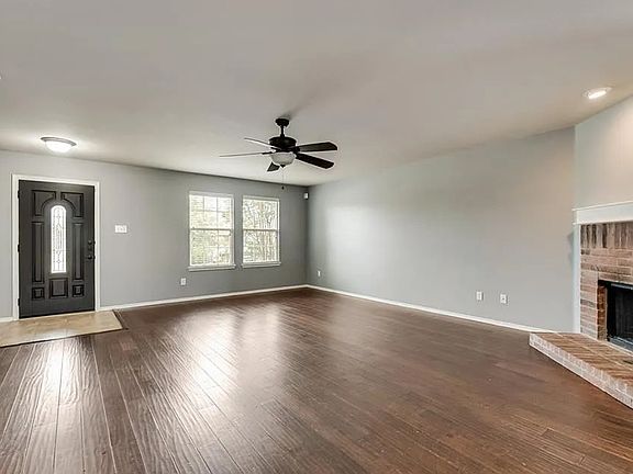 5th image of 41 Larkspur Dr