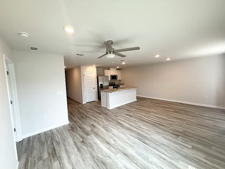 4335 Redbay Ct — Photo 17