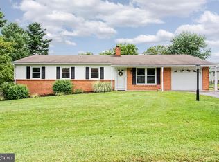 18355 Woodside Dr, Hagerstown, MD