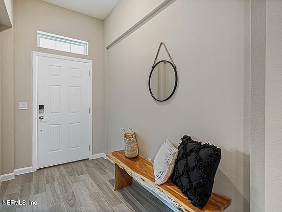 4th image of 271 KING GEORGE Avenue