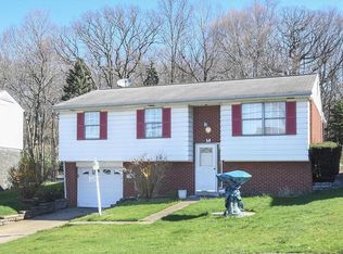 336 Crescent Garden Dr, Pittsburgh, PA 15235