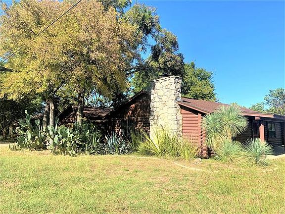 3rd image of 1424 Blackhawk Cir