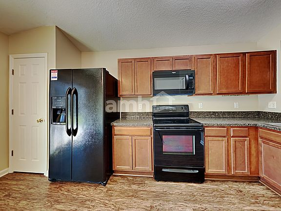 4th image of 3014 Bent Bow Ln