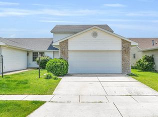 3507 Boulder Ridge Dr, Champaign, IL 61822