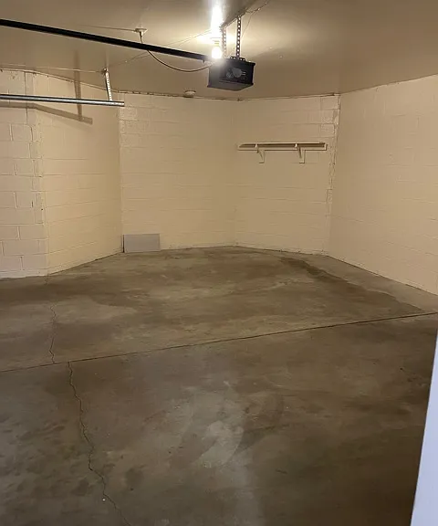74 W Hubbard Ave — Photo 32