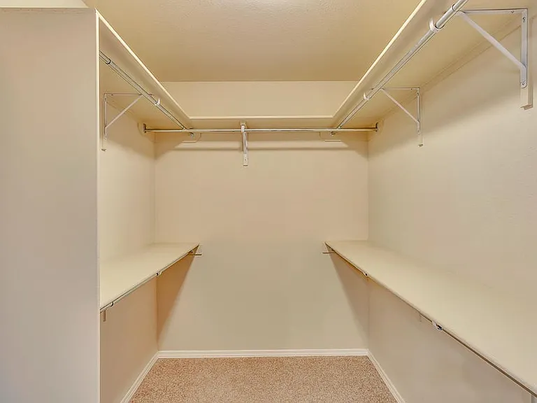 7421 Red Cedar Dr — Photo 14