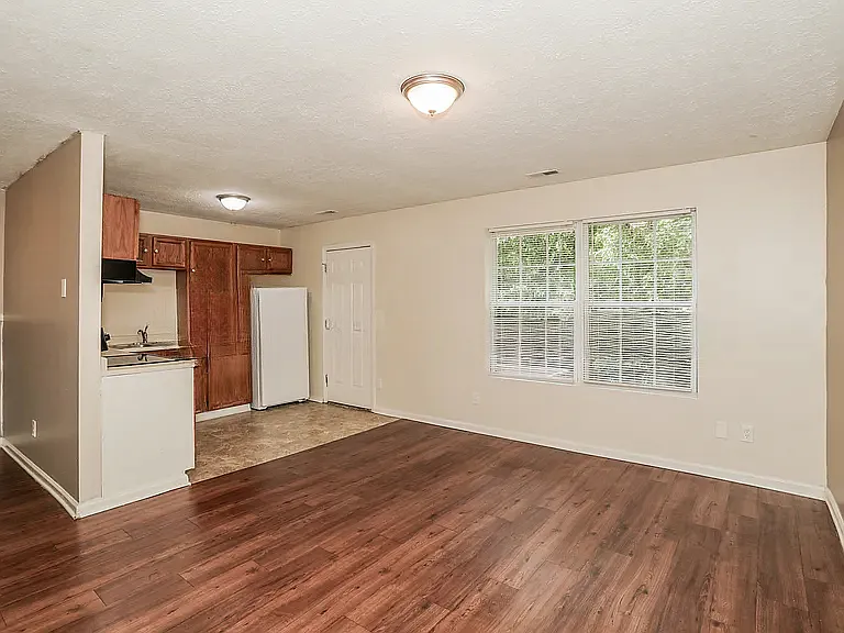 2987 Wessex Ct — Photo 7