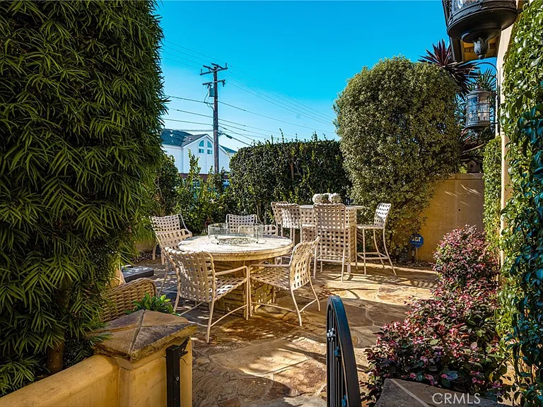 3222 Clay St — Photo 2
