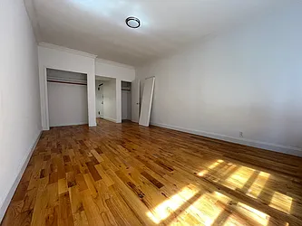 Rented by HOLTON REAL ESTATE INC.