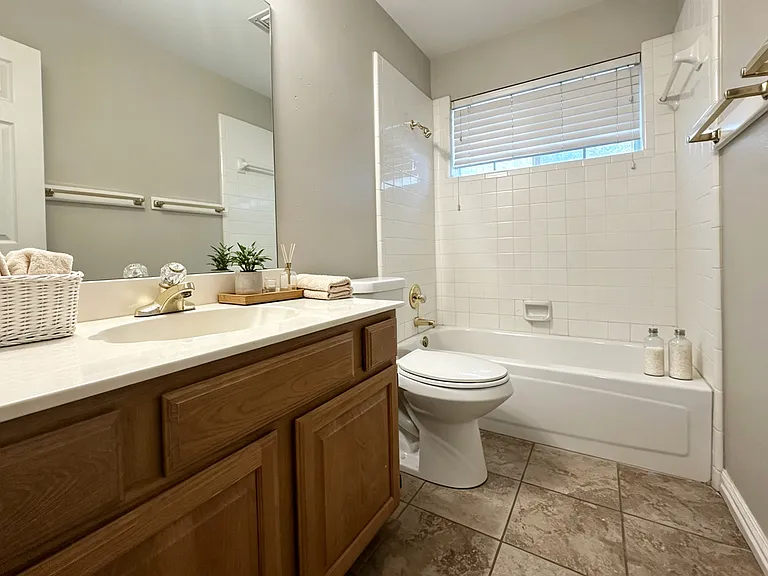 311 Eagle Point — Photo 15
