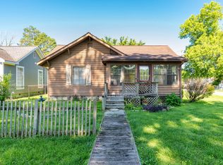 1201 Henderson Ave, Rossville, GA 30741