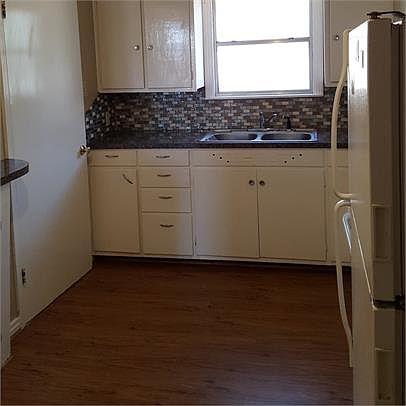 4th image of 515 S Avenue P