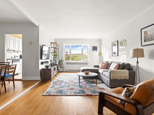 34-41 85th St #5Y, Queens, NY 11372