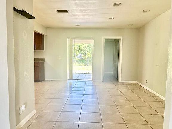 5th image of 3339 NW 69TH Court