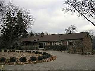 2nd image of 19200 Meadowbrook Rd