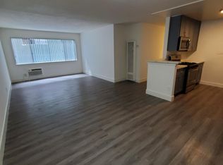 6943 Hazeltine Ave #12, Van Nuys, CA 91405