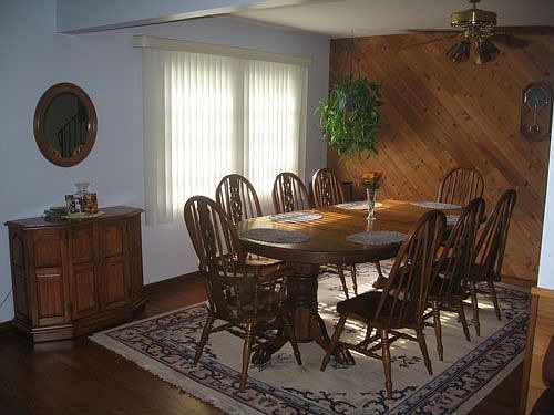 4th image of 418 Arbor Ln