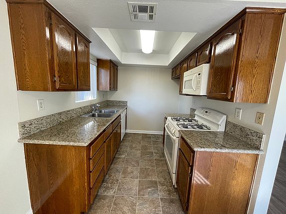 2nd image of 449 E Providencia Ave #F