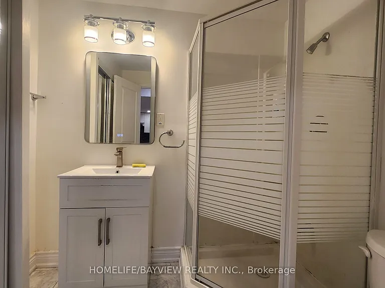 51 Waldron Cres — Photo 13
