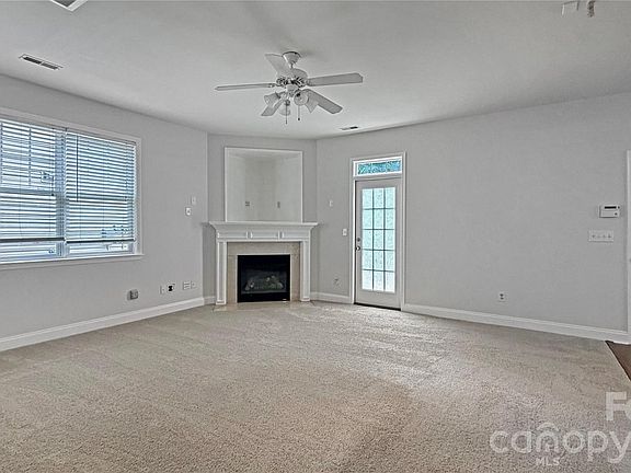 3rd image of 8915 Cinder Ln