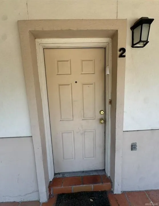 609 Buena Vista Dr #2