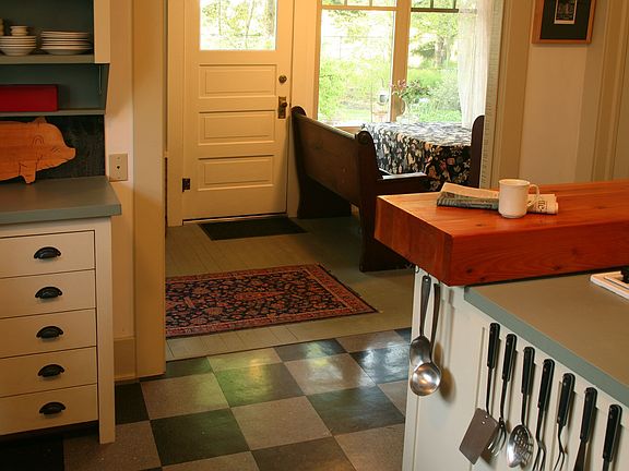 Kitchen with Eating Area